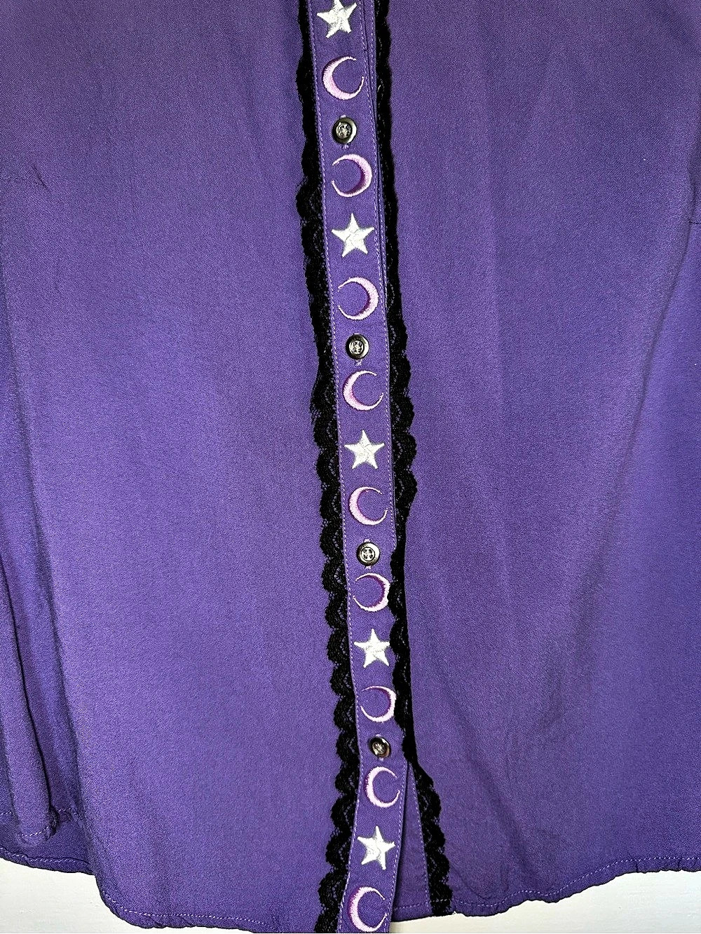 Hot Topic Sanrio Chococat Celestial Lace Embroidered Button-Up Kawaii Goth Large - Picture 9 of 12